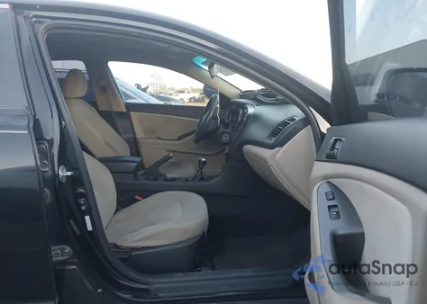 2011 Kia Optima Lx z USA, uszkodzony, nr VIN KNAGM4A70B5073099